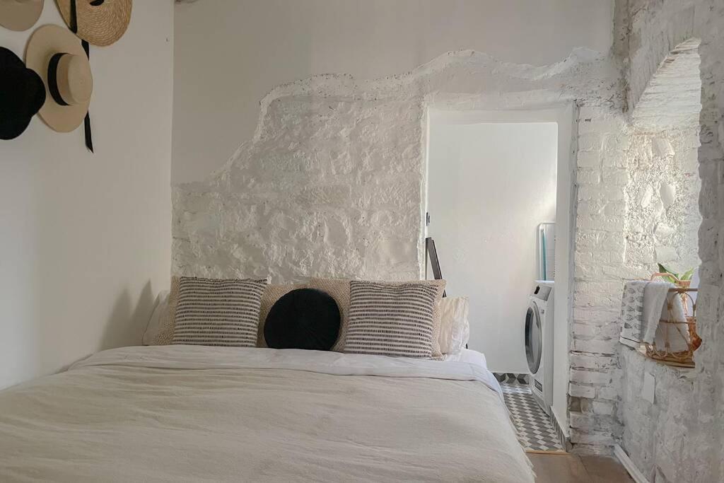 The Bungalow By The Sea In Historic Porec Old City Екстериор снимка
